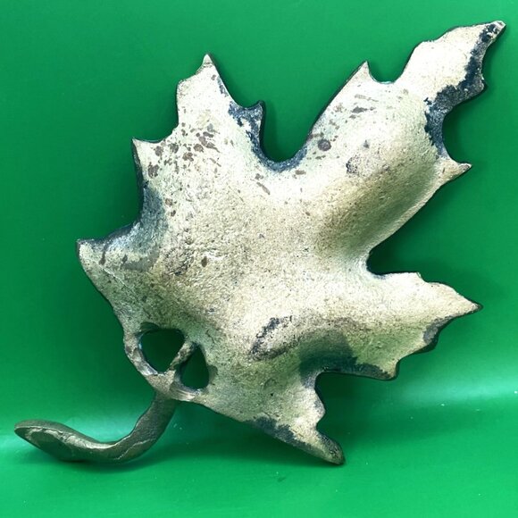 VTG Brass Maple Leaf Jewelry Dish Trinket Tray Green Patina Mid Century Modern - Picture 2 of 14